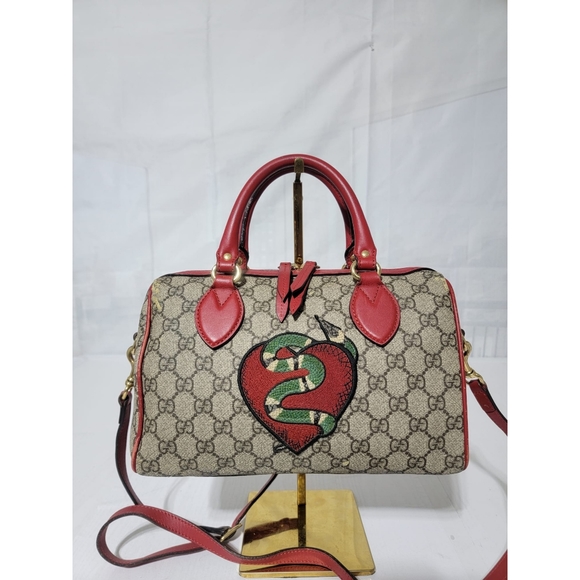 GUCCI GG Supreme Monogram Kingsnake Heart Embroidered Small Boston Bag - Picture 6 of 14